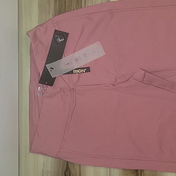 NWT Pink Active Reflective Leggings - Picture 3 of 16